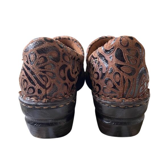BOC Born Concept Womens 8 Peggy Tumbled Tooled Leather Clogs Slip On Shoes Brown - Picture 4 of 6